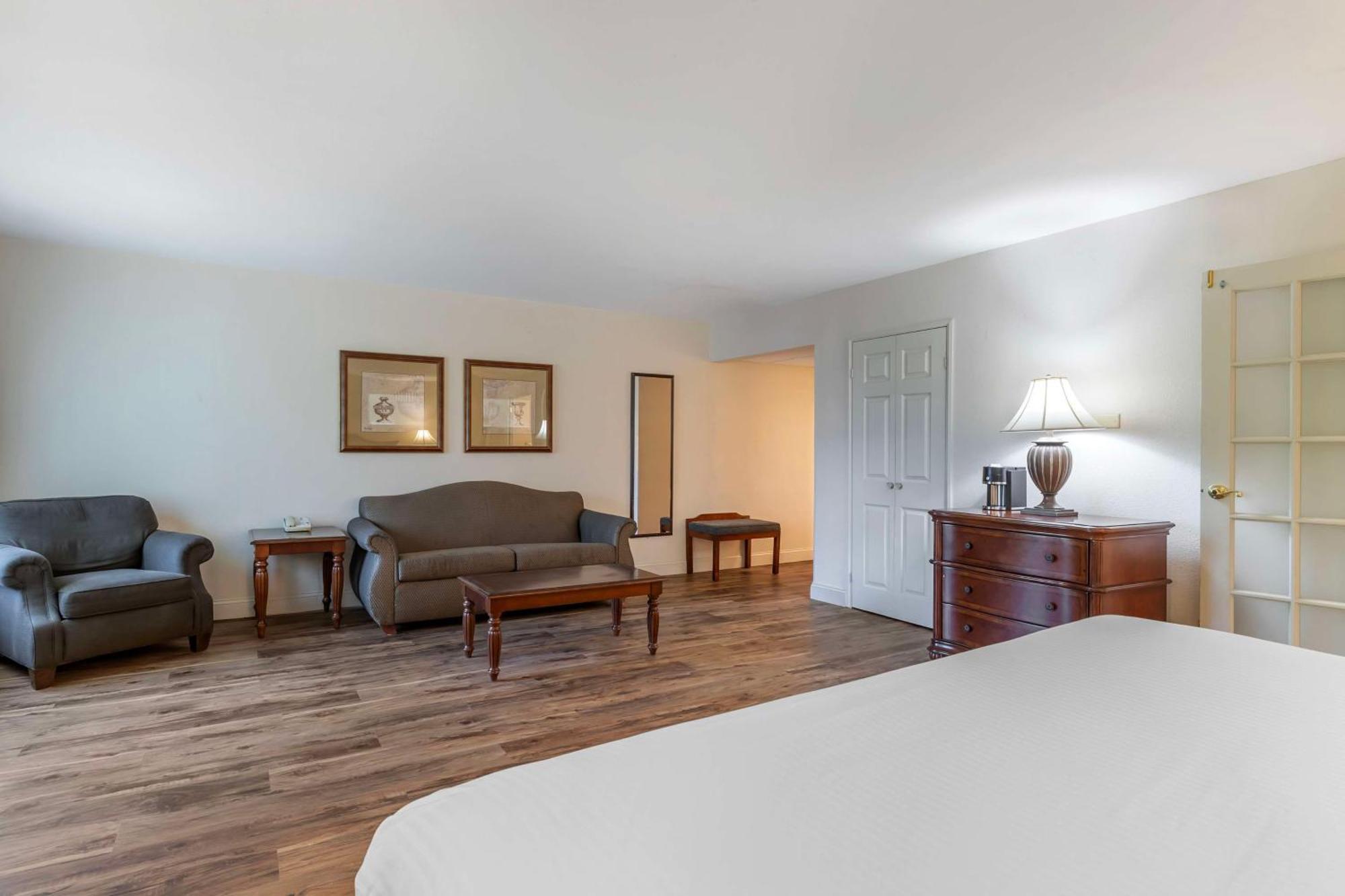 דבנפורט Best Western Plus Steeplegate Inn מראה חיצוני תמונה