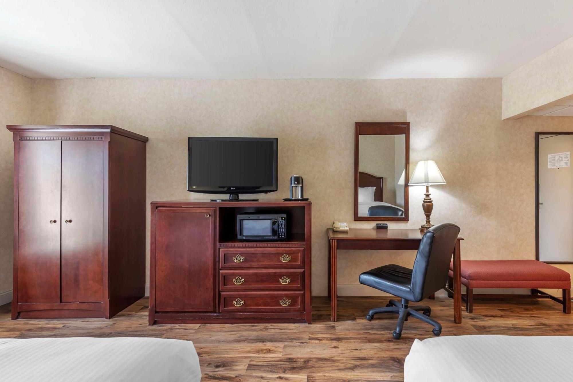 דבנפורט Best Western Plus Steeplegate Inn מראה חיצוני תמונה