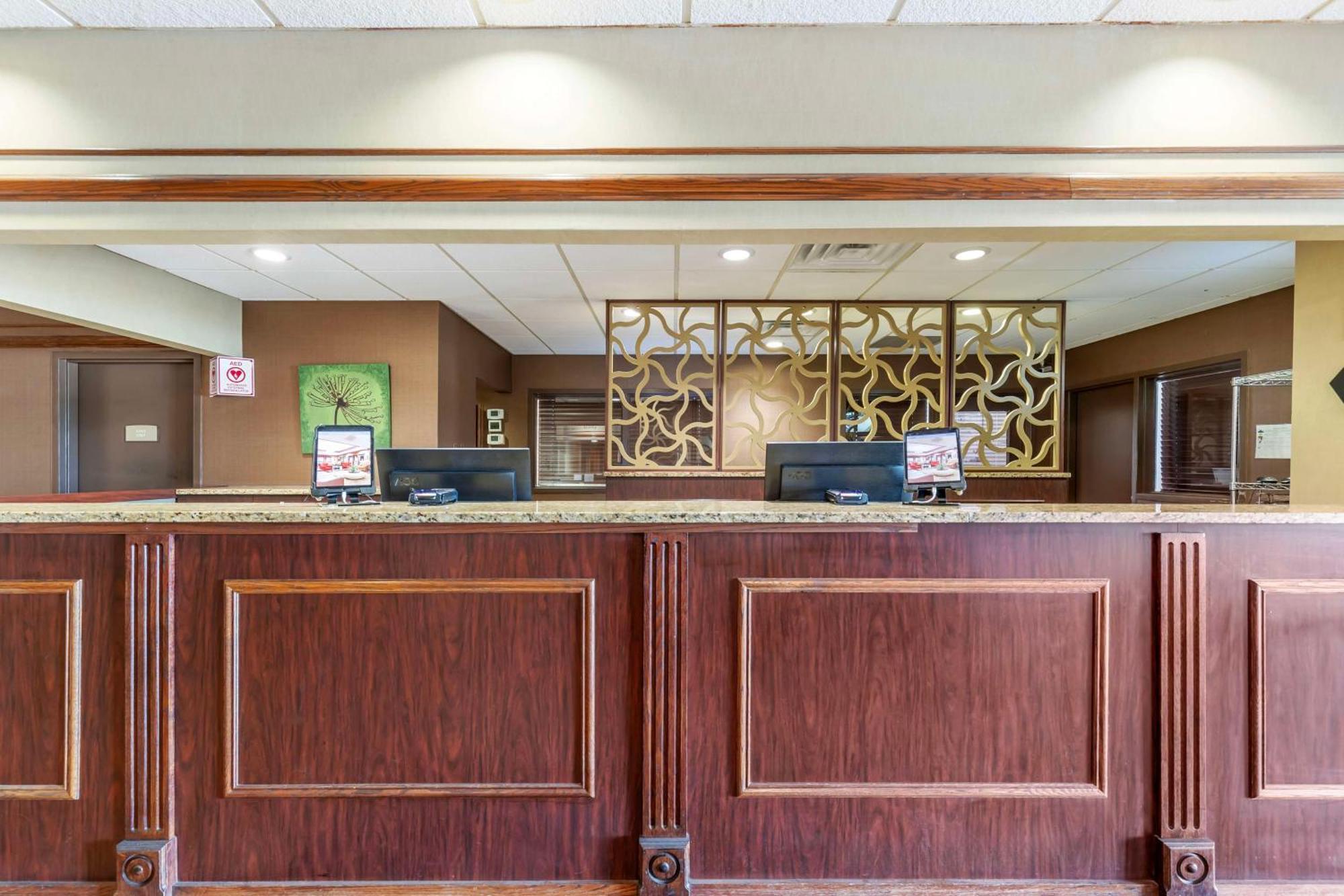 דבנפורט Best Western Plus Steeplegate Inn מראה חיצוני תמונה